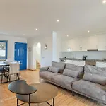 Oasis 138